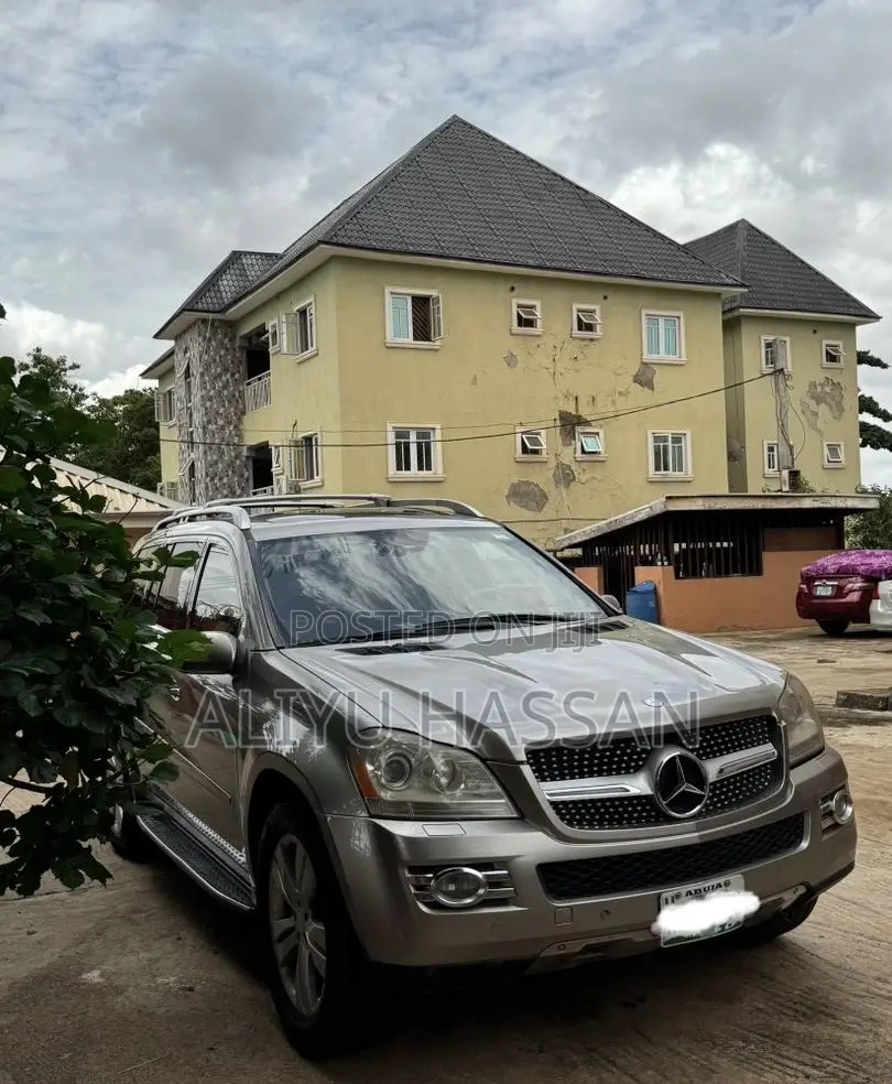 Mercedes-Benz GL-Class 2007 Gold