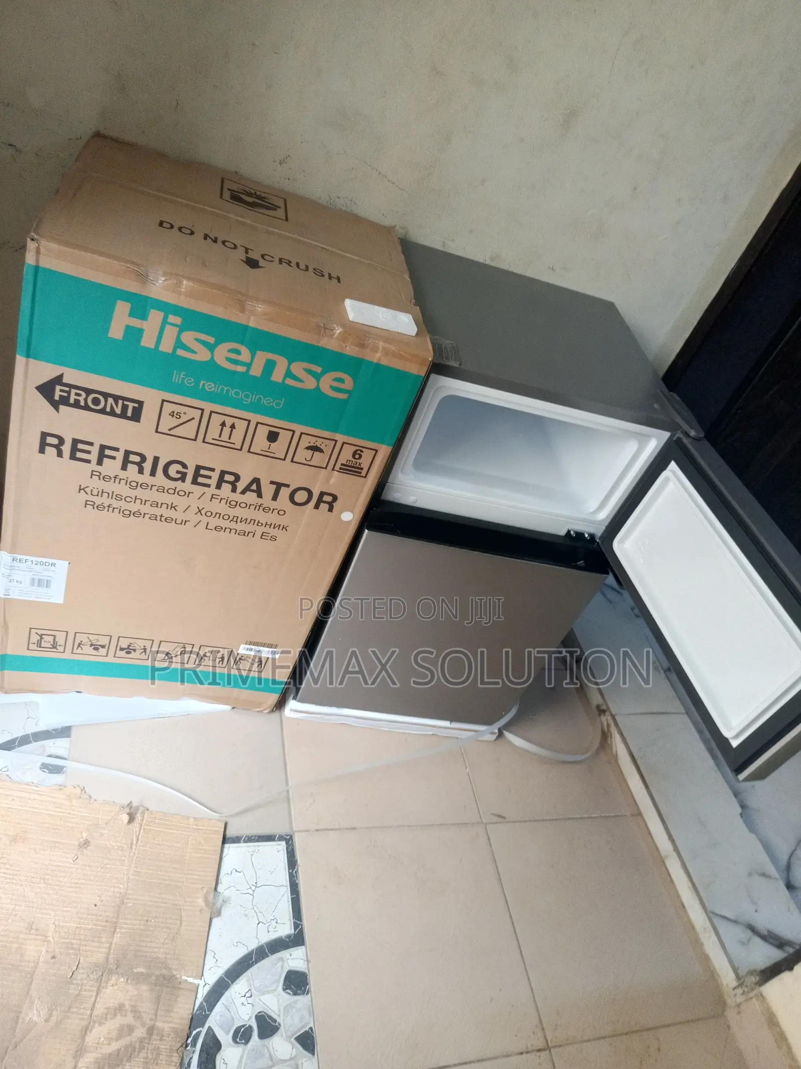 Compact Hisense Ref120dr Top Freezer - Perfect for Offices