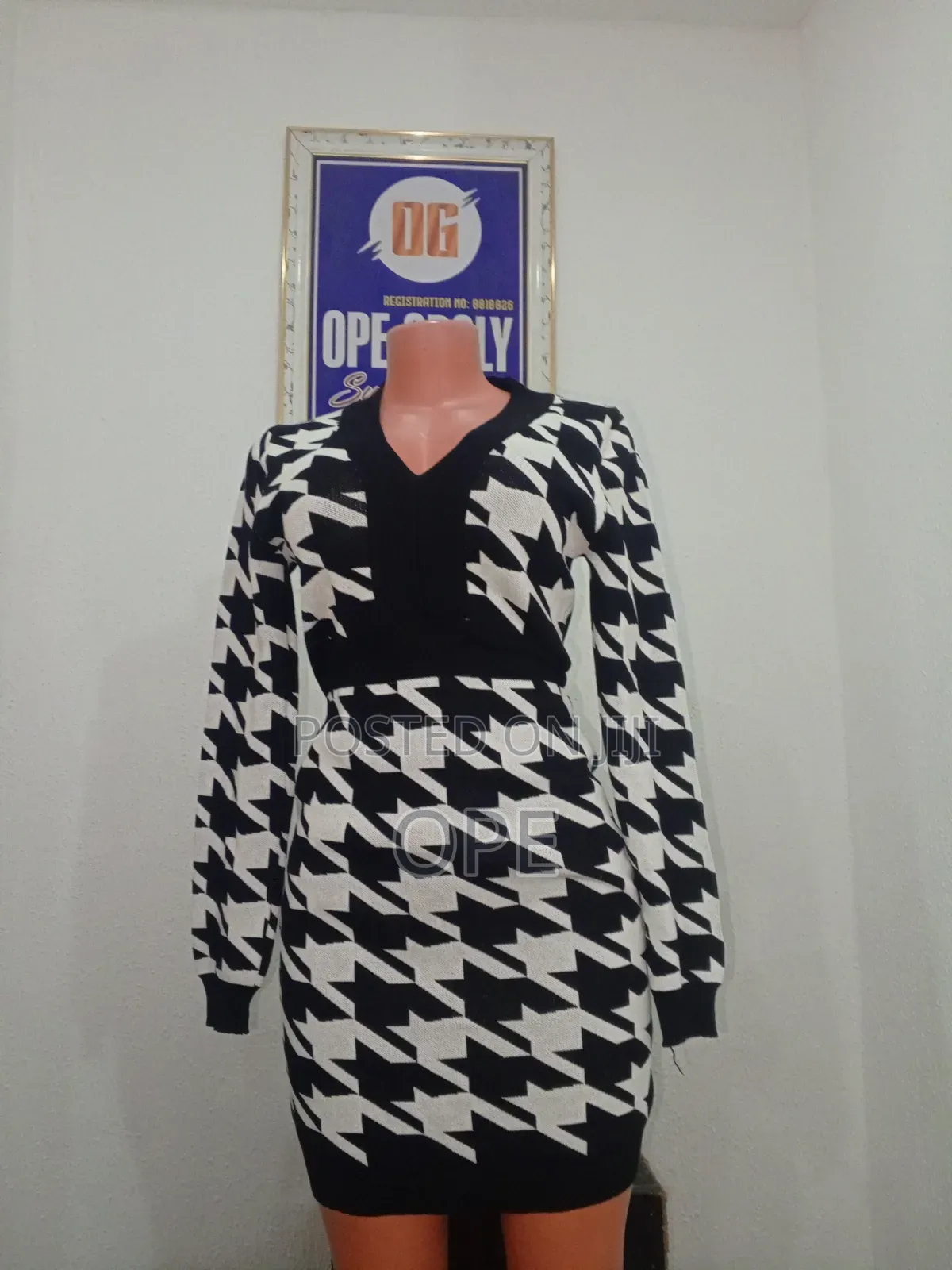 Gown Black and White Colour,V Neck for Ladies, Nigerian Made