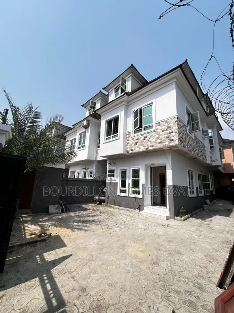 5bdrm Duplex in Chevron Alternative for sale