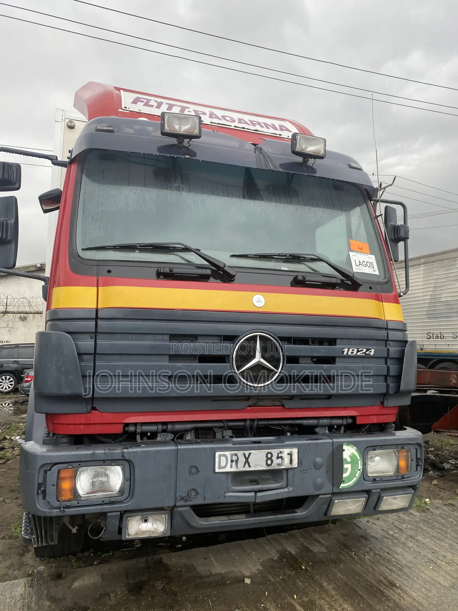 Mercedes Benz 1824 Container Body