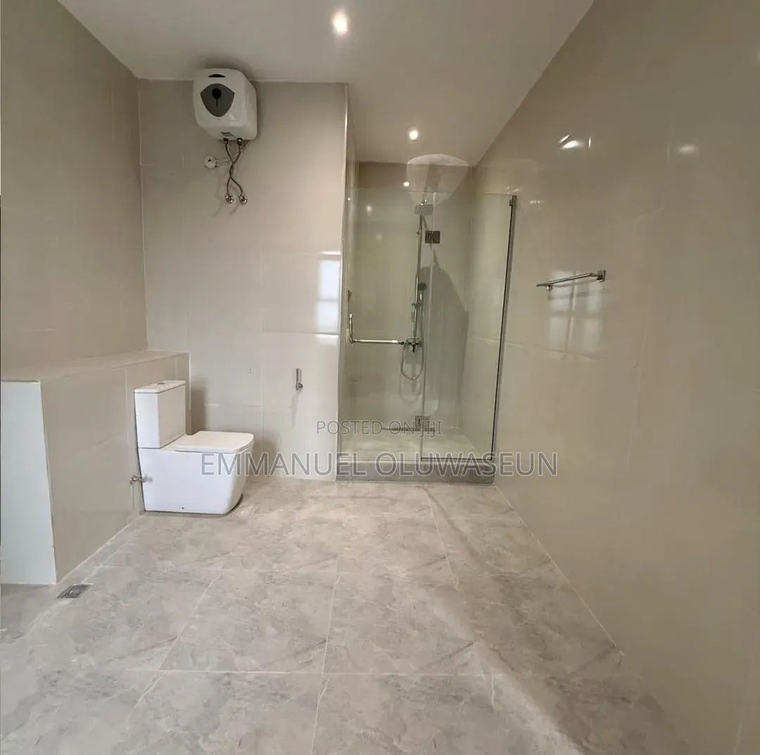 4bdrm Duplex in Guzape District for sale