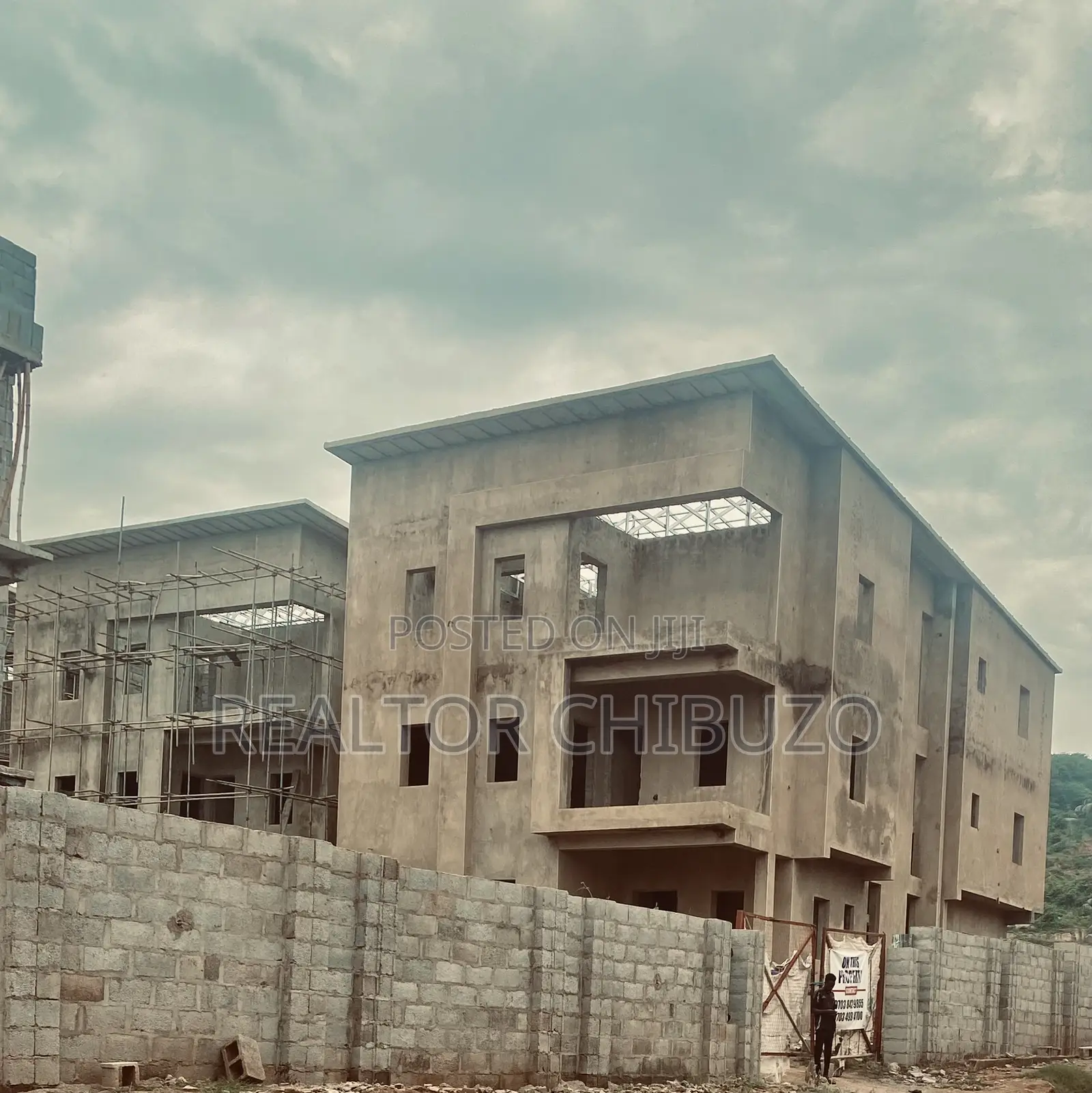 6bdrm Duplex in Abuja Top Realty, Katampe Extension for sale