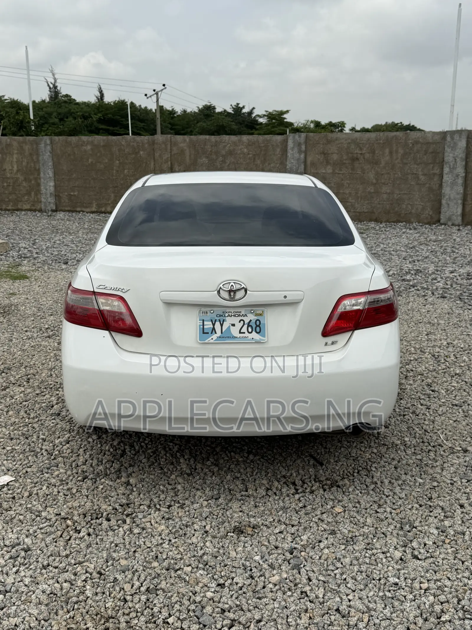 Toyota Camry LE 4dr Sedan (2.4L 4cyl 5A) 2009 White