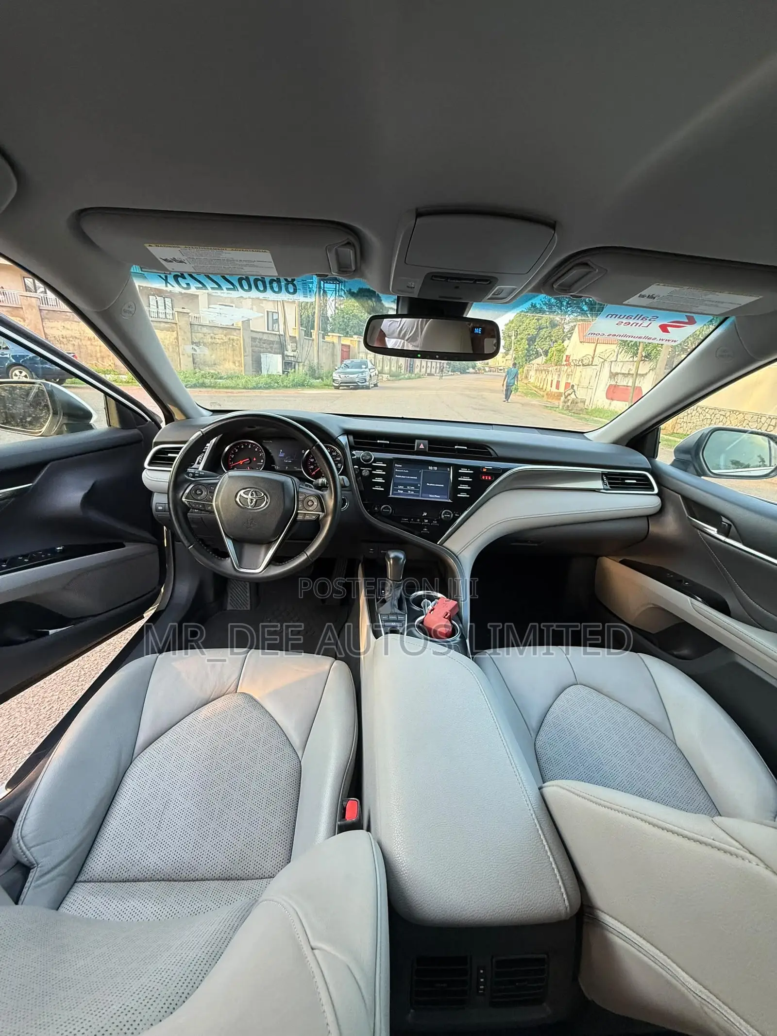 Toyota Camry XSE FWD (2.5L 4cyl 8AM) 2018 White