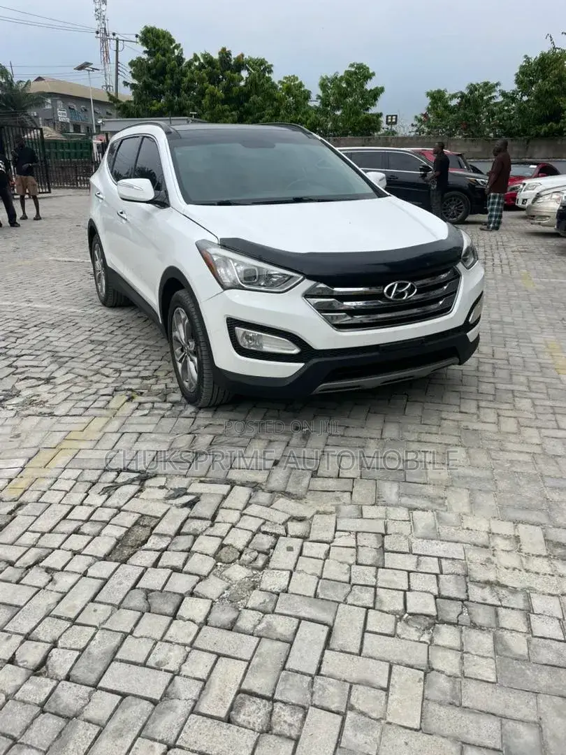 Hyundai Santa Fe 2014 White