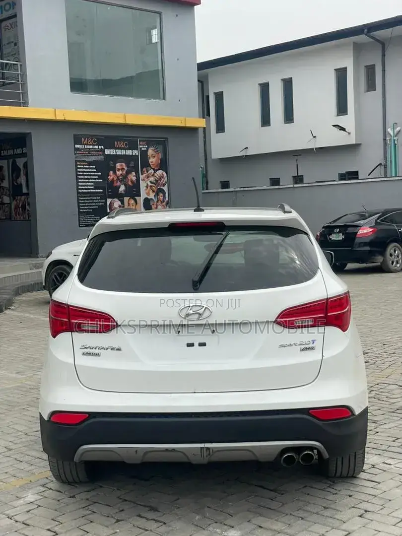 Hyundai Santa Fe 2014 White