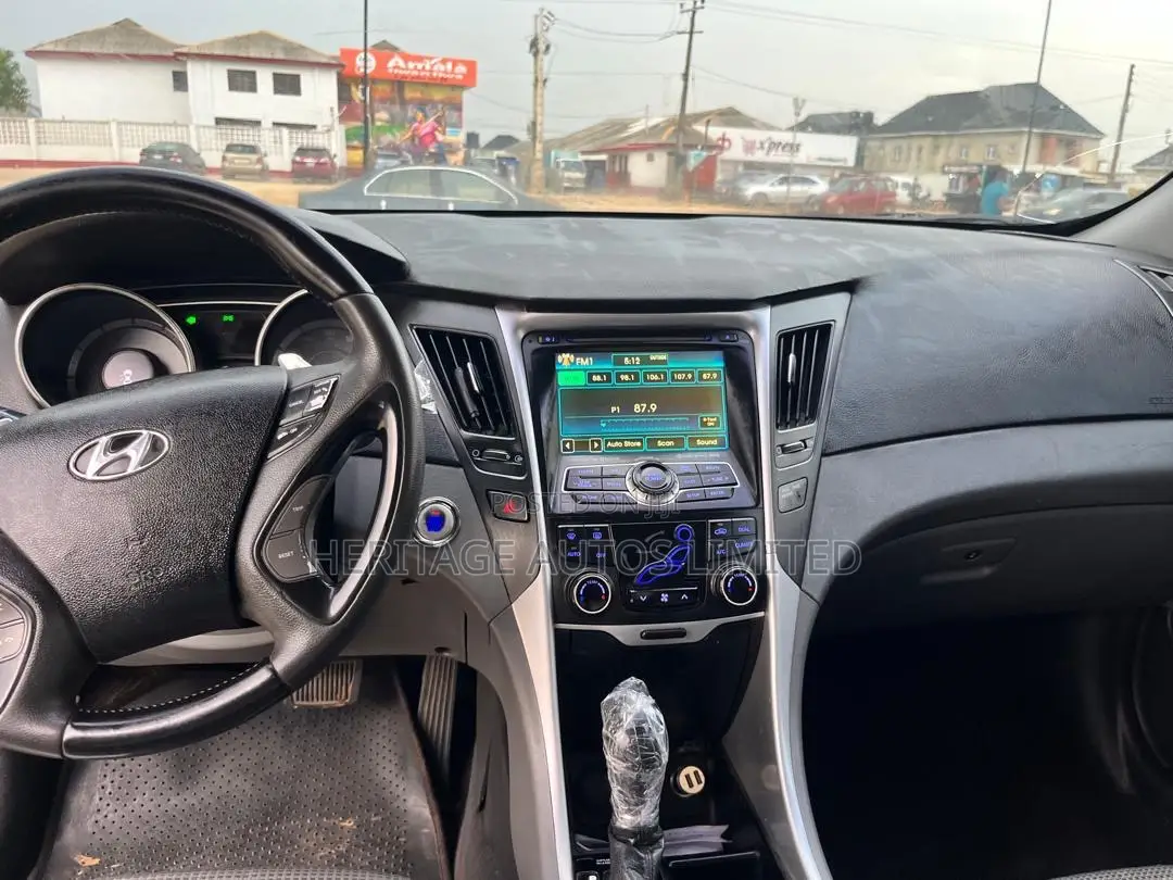 Hyundai Sonata 2012 Black