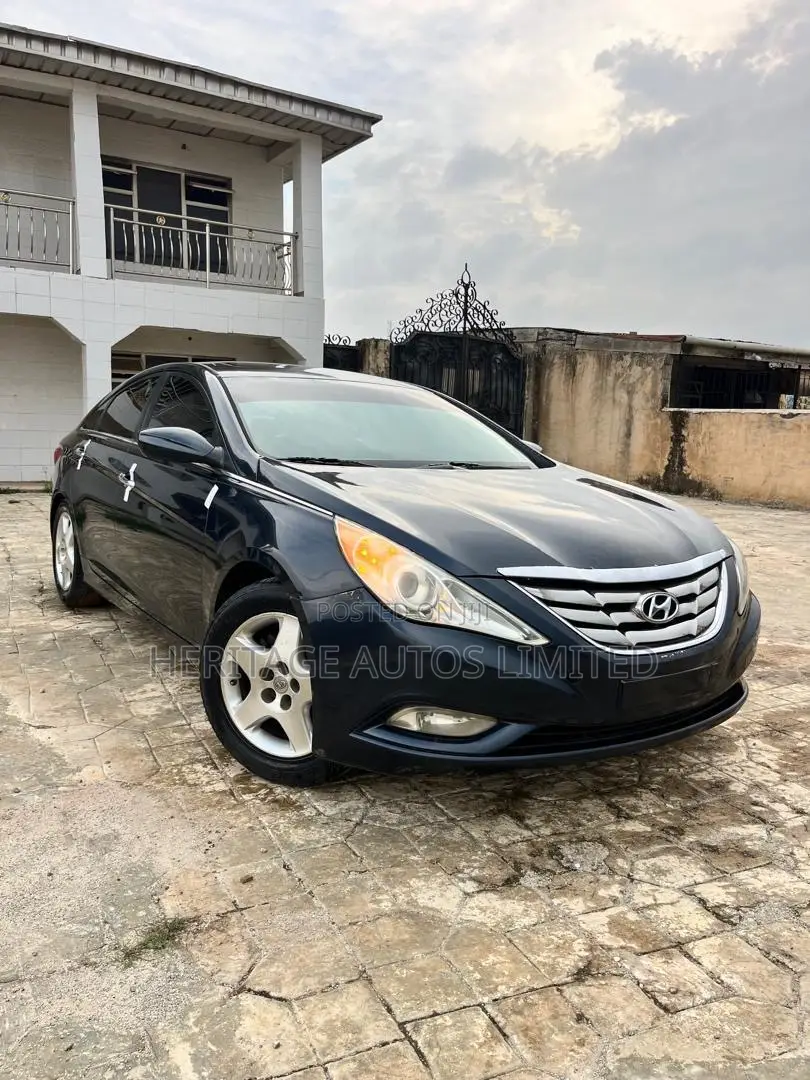 Hyundai Sonata 2012 Black
