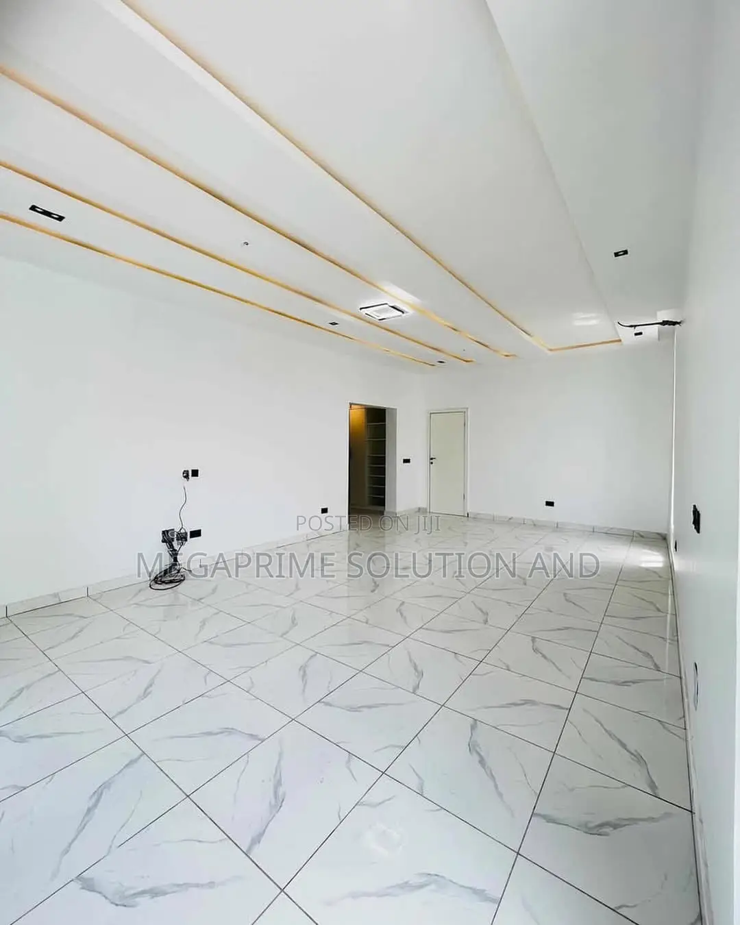 5bdrm Duplex in Off Lekki-Epe Expressway for sale