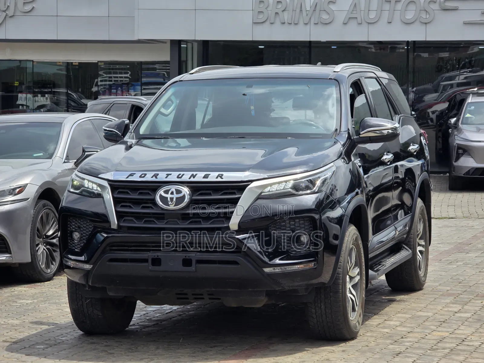 Toyota Hilux 2022 Black