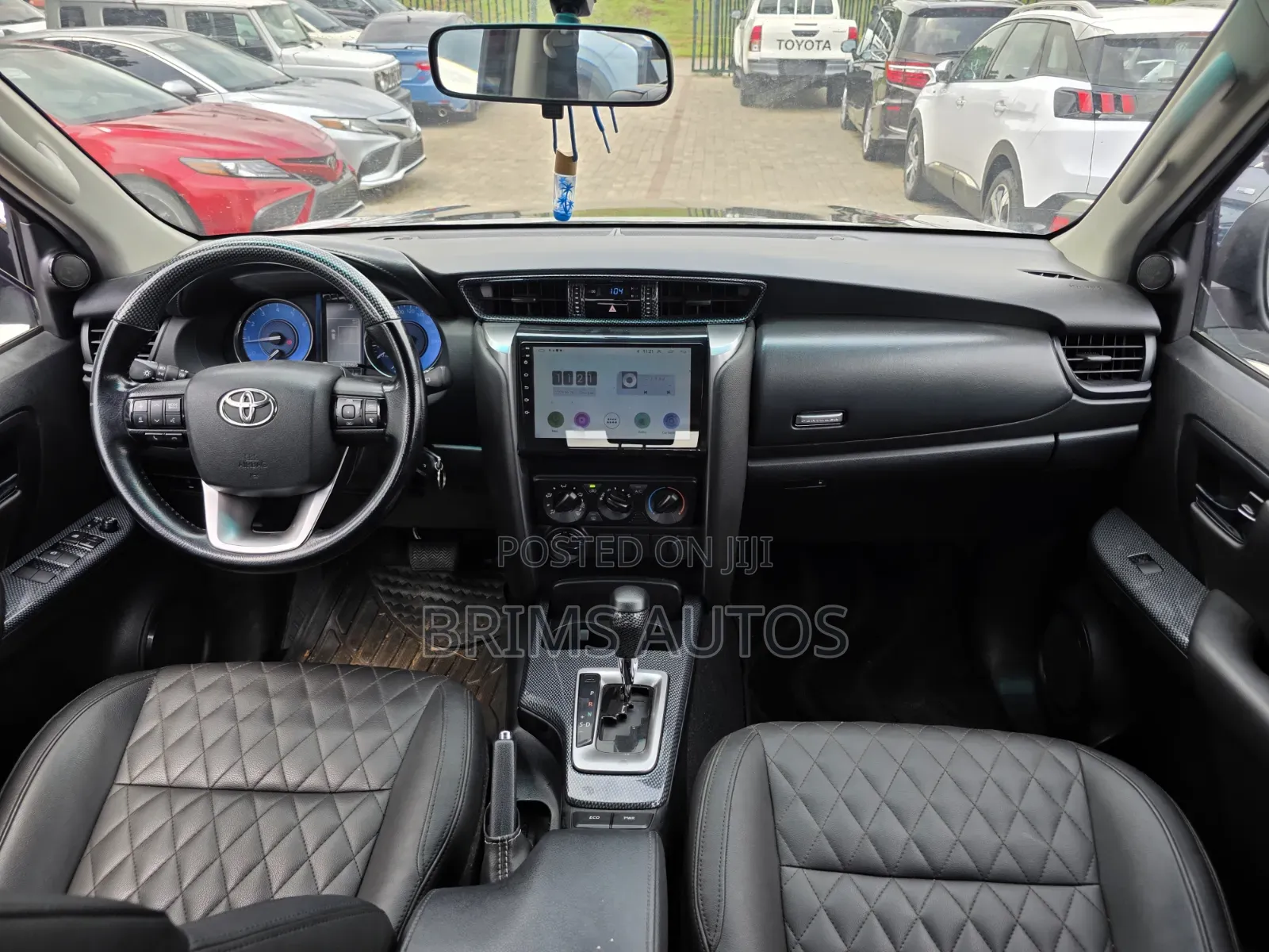 Toyota Hilux 2022 Black