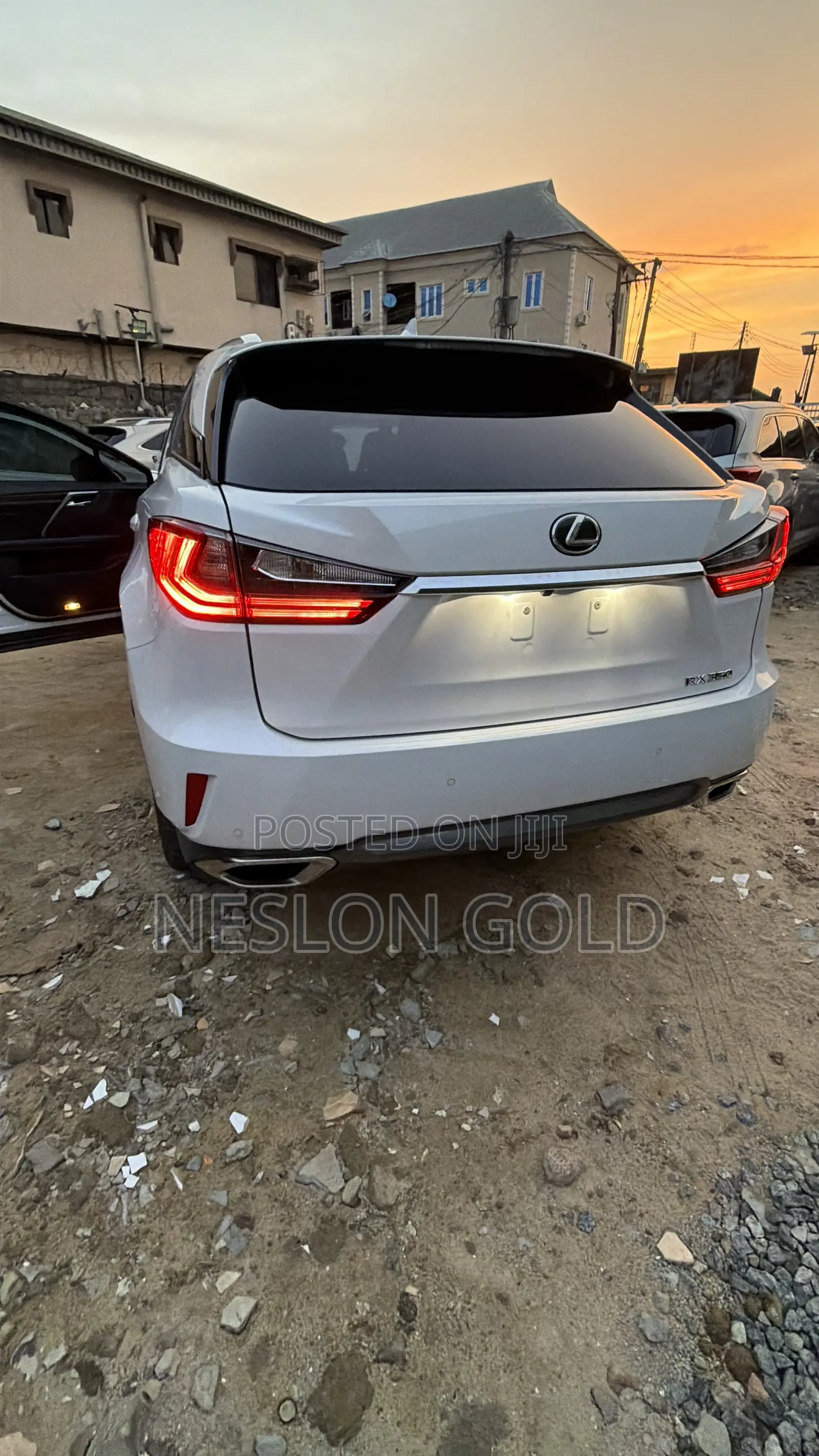 Lexus RX 350 FWD 2019 White