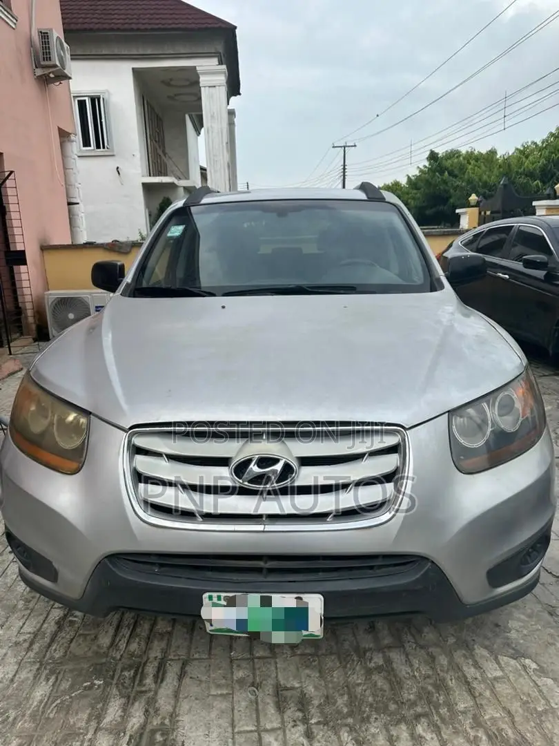 Hyundai Santa Fe 2010 Silver