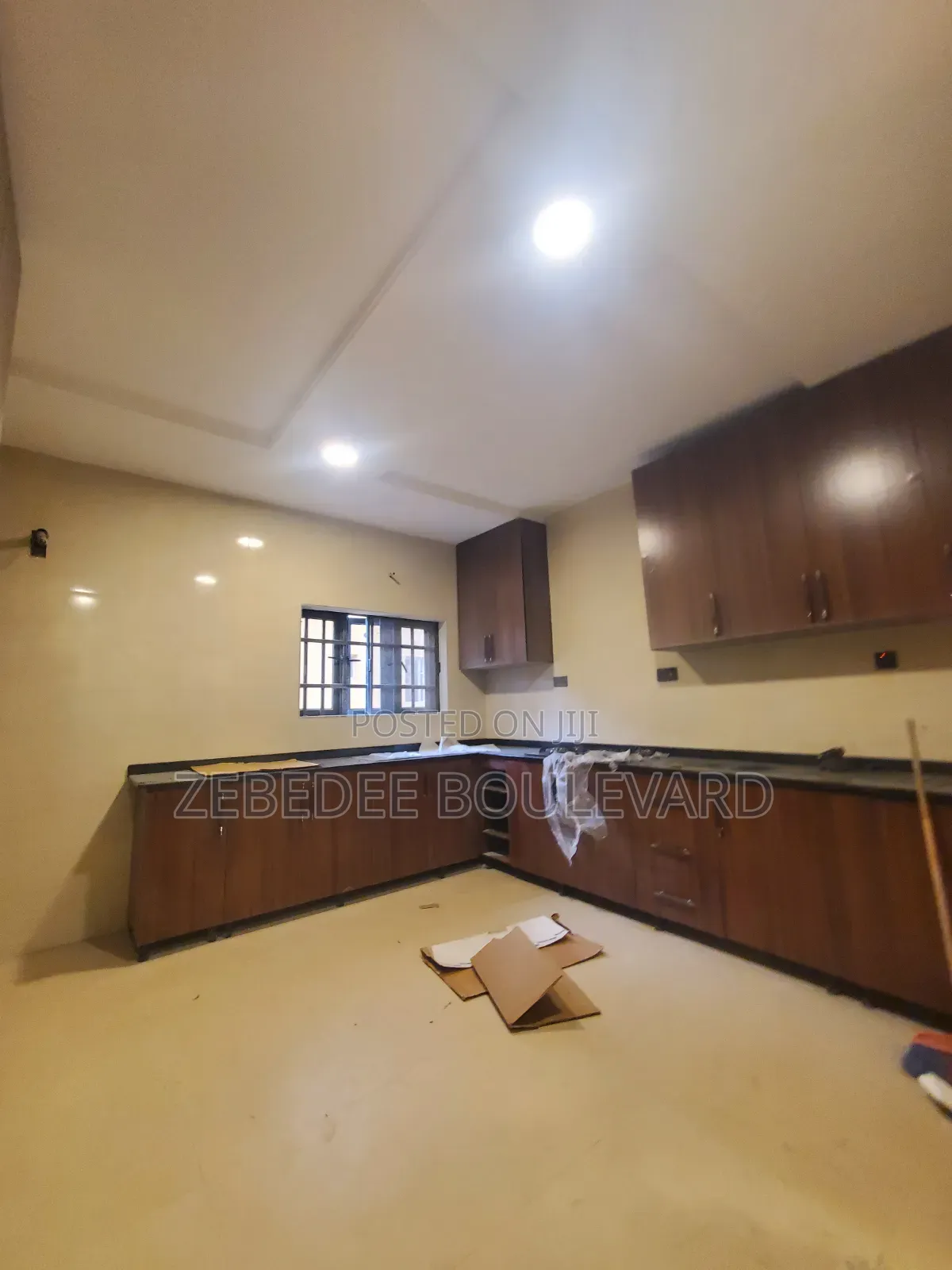 3bdrm Block of Flats in Kaura for rent