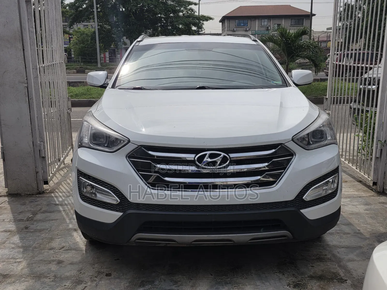 Hyundai Santa Fe Limited 4dr SUV AWD (3.3L 6cyl 6A) 2014 White