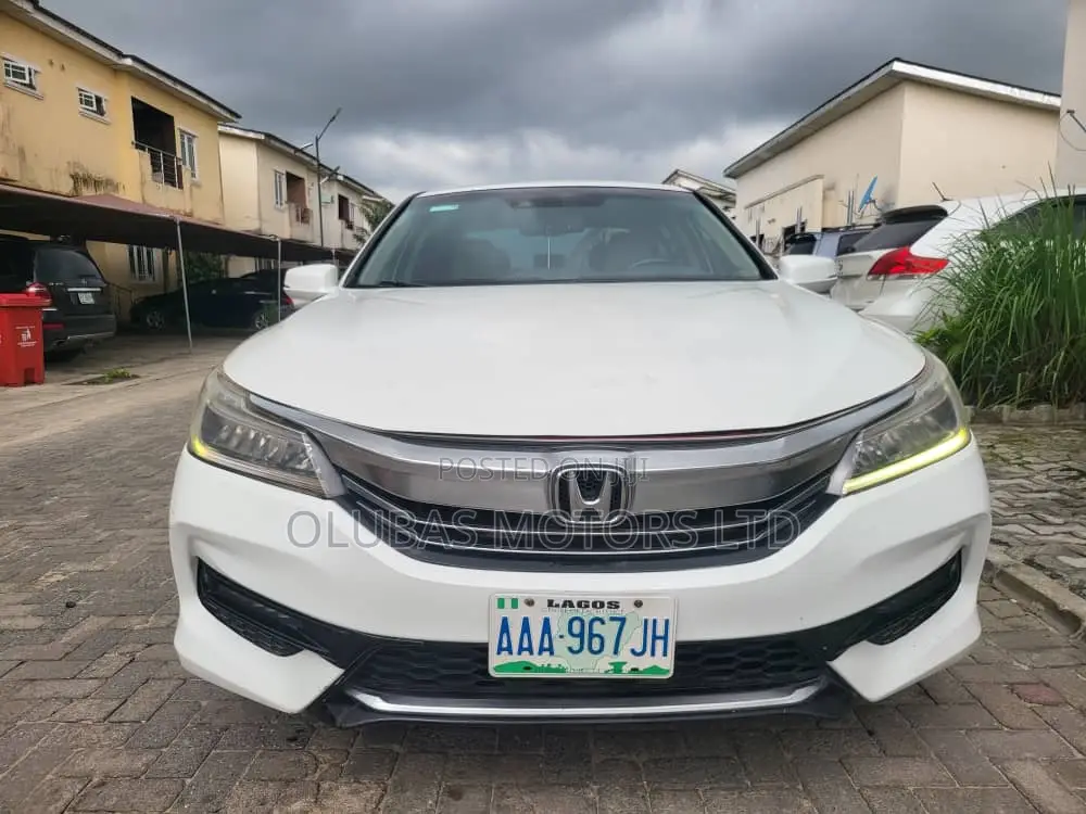 Honda Accord 2013 White