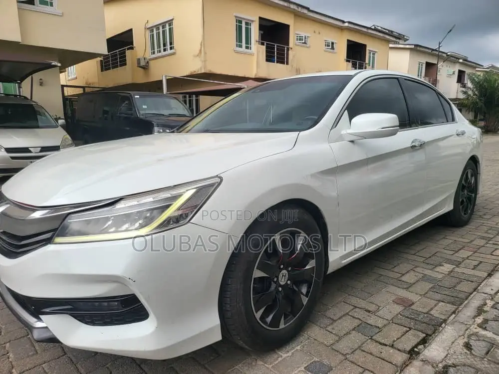 Honda Accord 2013 White