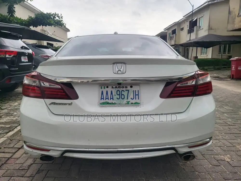 Honda Accord 2013 White