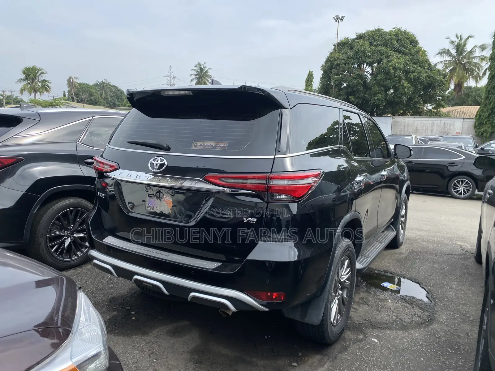 Toyota Fortuner 2023 Black