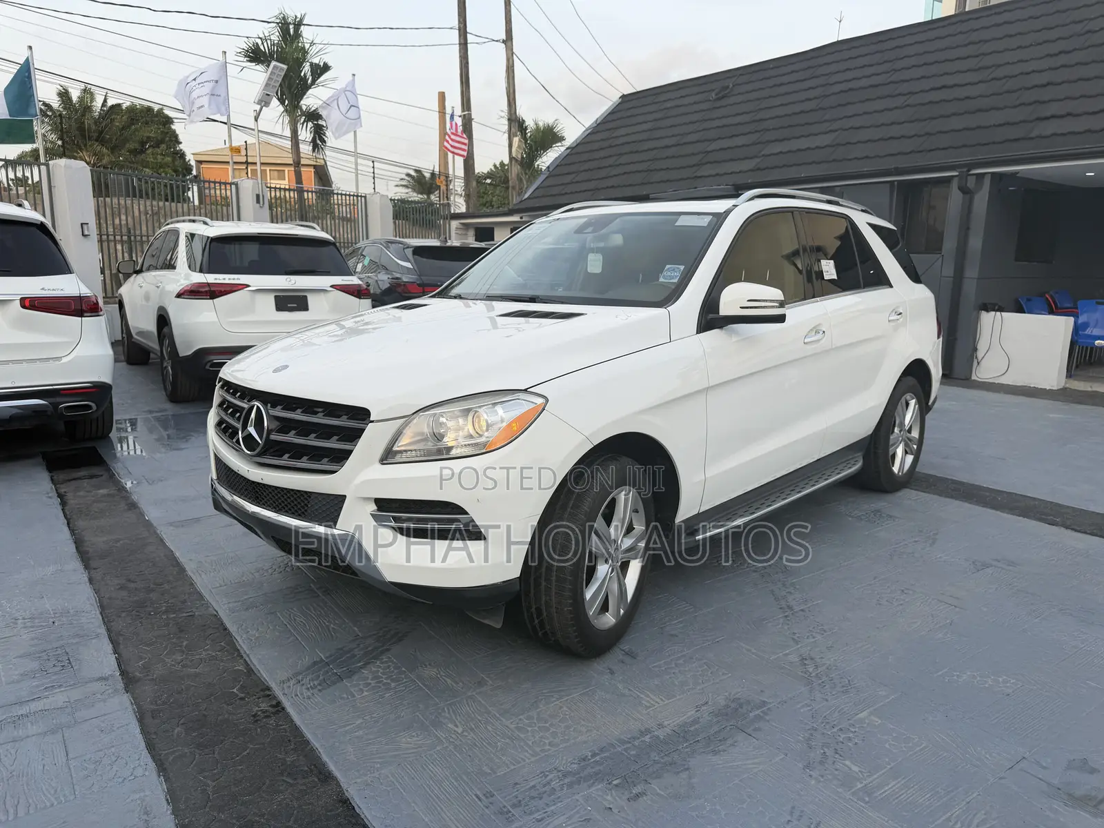 Mercedes-Benz M Class ML350 4MATIC 4dr SUV AWD (3.5L 6cyl 7A) 2015