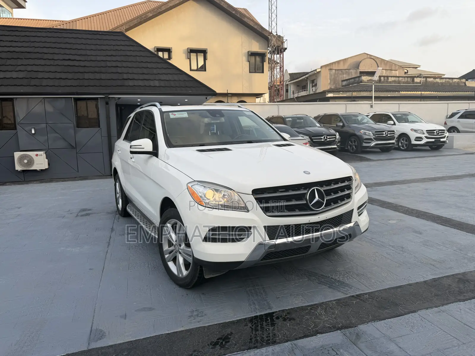 Mercedes-Benz M Class ML350 4MATIC 4dr SUV AWD (3.5L 6cyl 7A) 2015