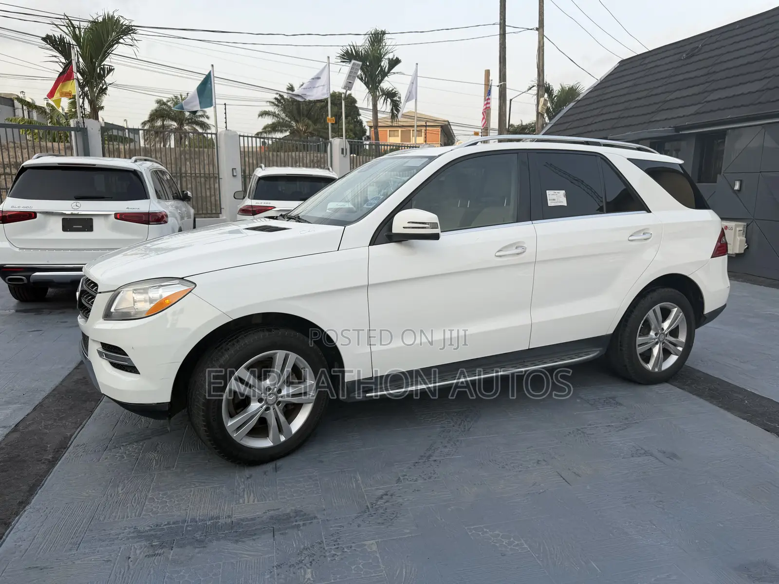 Mercedes-Benz M Class ML350 4MATIC 4dr SUV AWD (3.5L 6cyl 7A) 2015