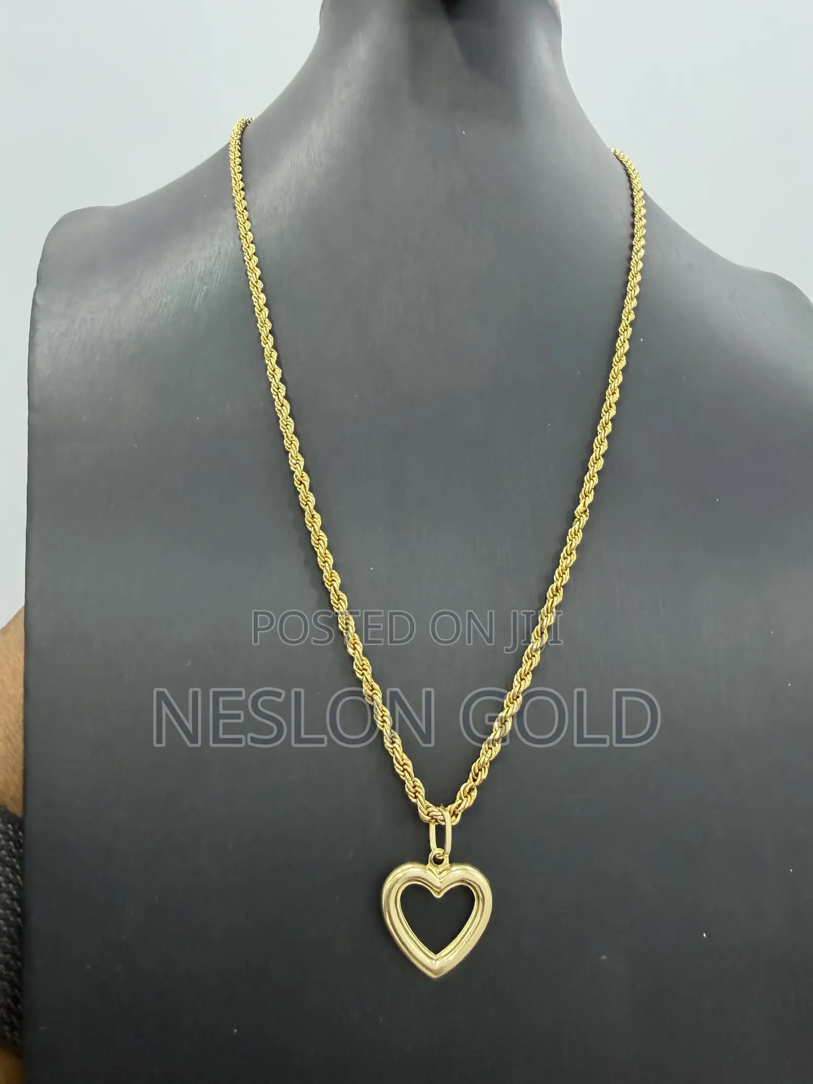 Italy 750 Tested 18karat Solid With Heart Design