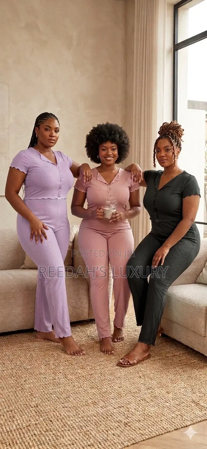 Luna Ribbed Lounge Set