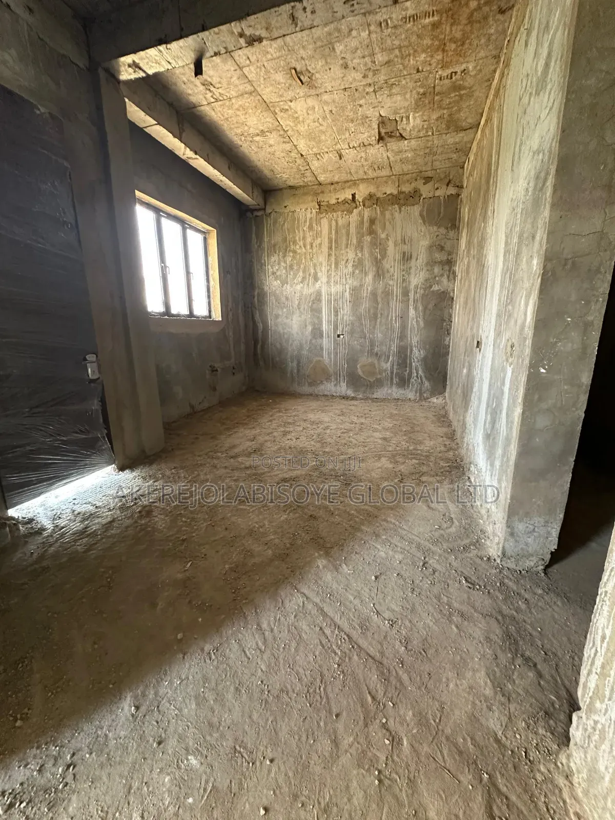 4bdrm Duplex in In An Estate Around for sale