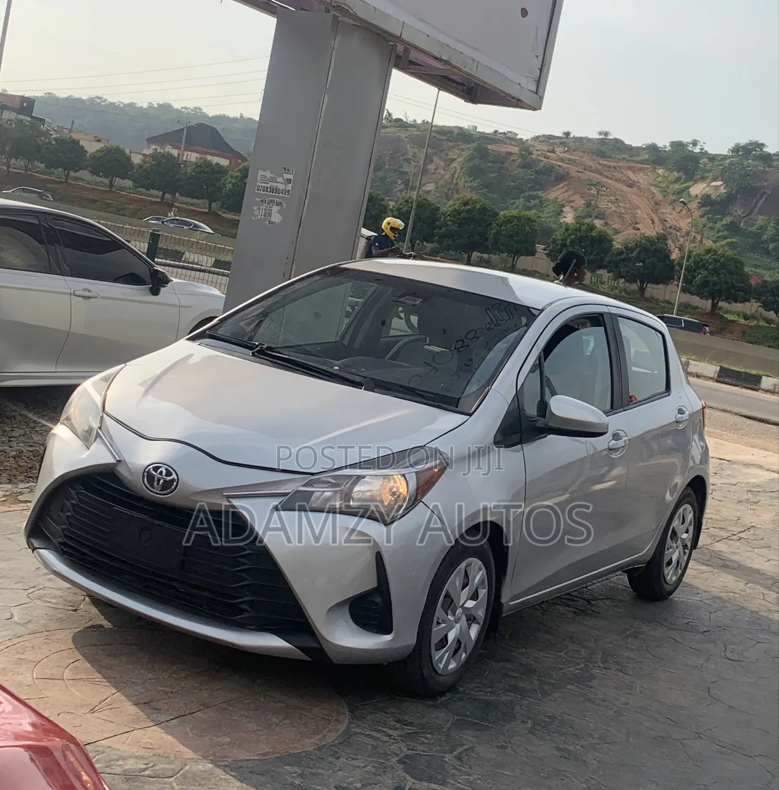 Toyota Yaris 2020 Silver
