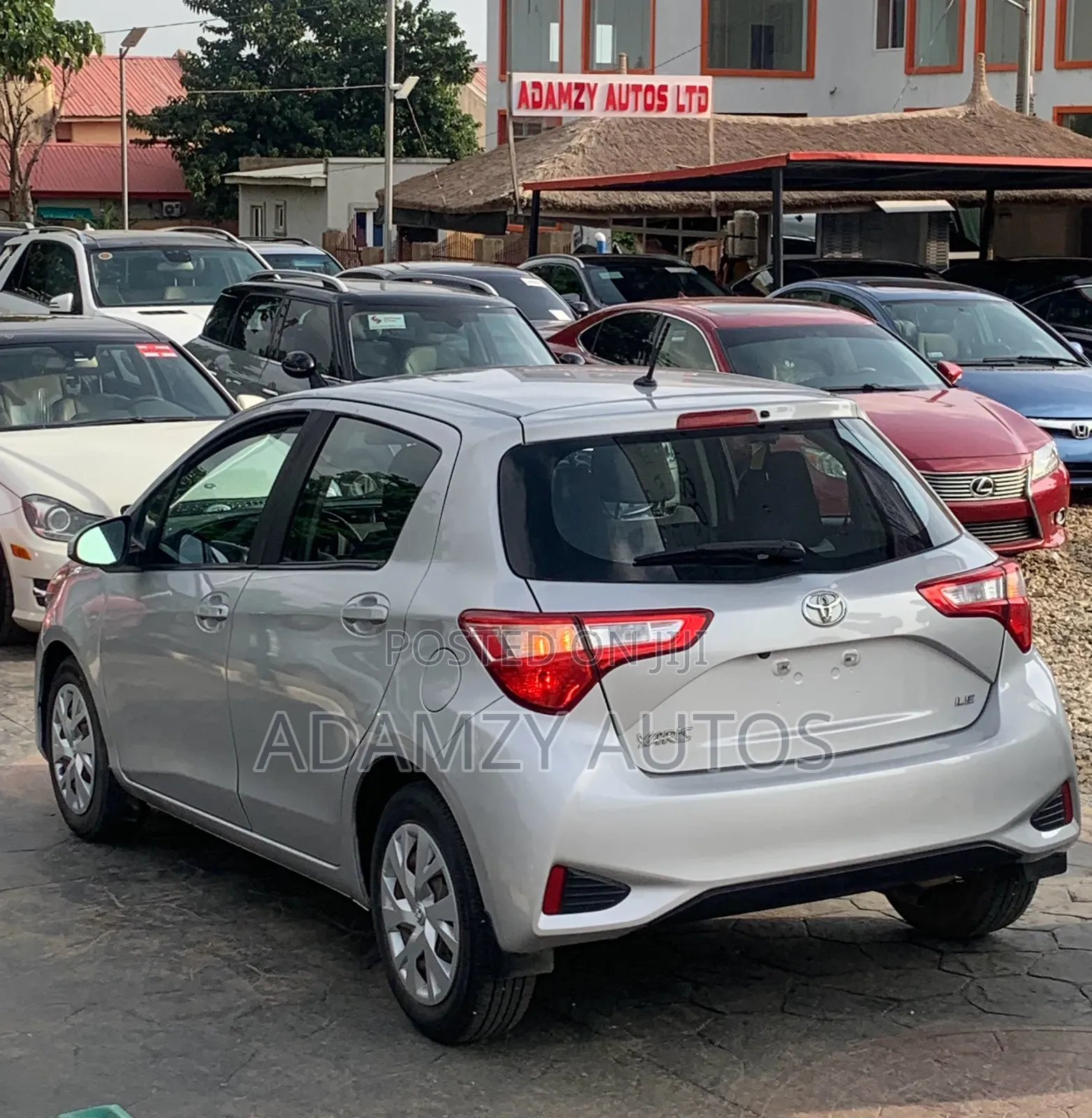Toyota Yaris 2020 Silver