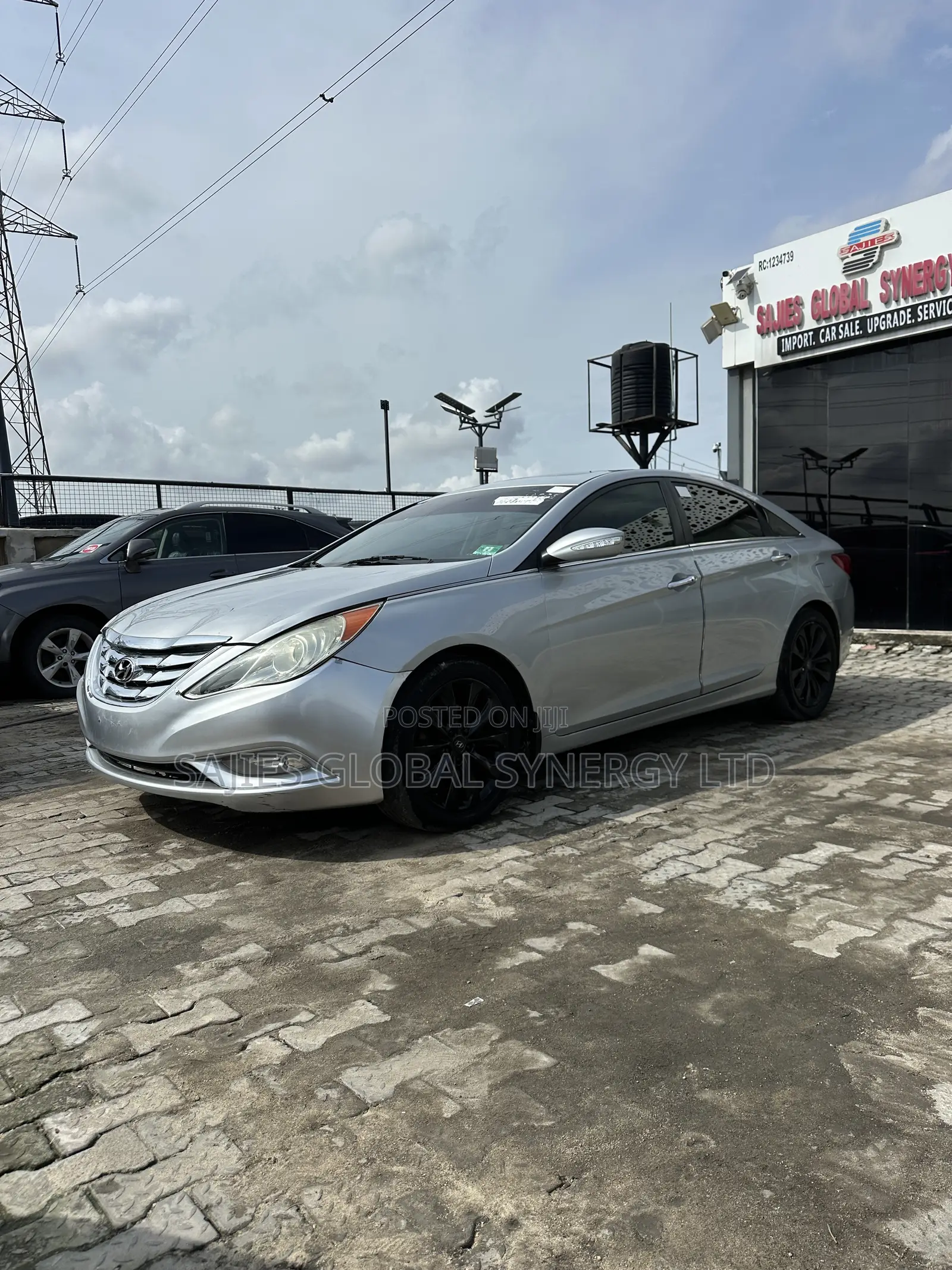Hyundai Sonata Limited Sedan FWD (2.4L 4cyl 6A) 2011 Silver