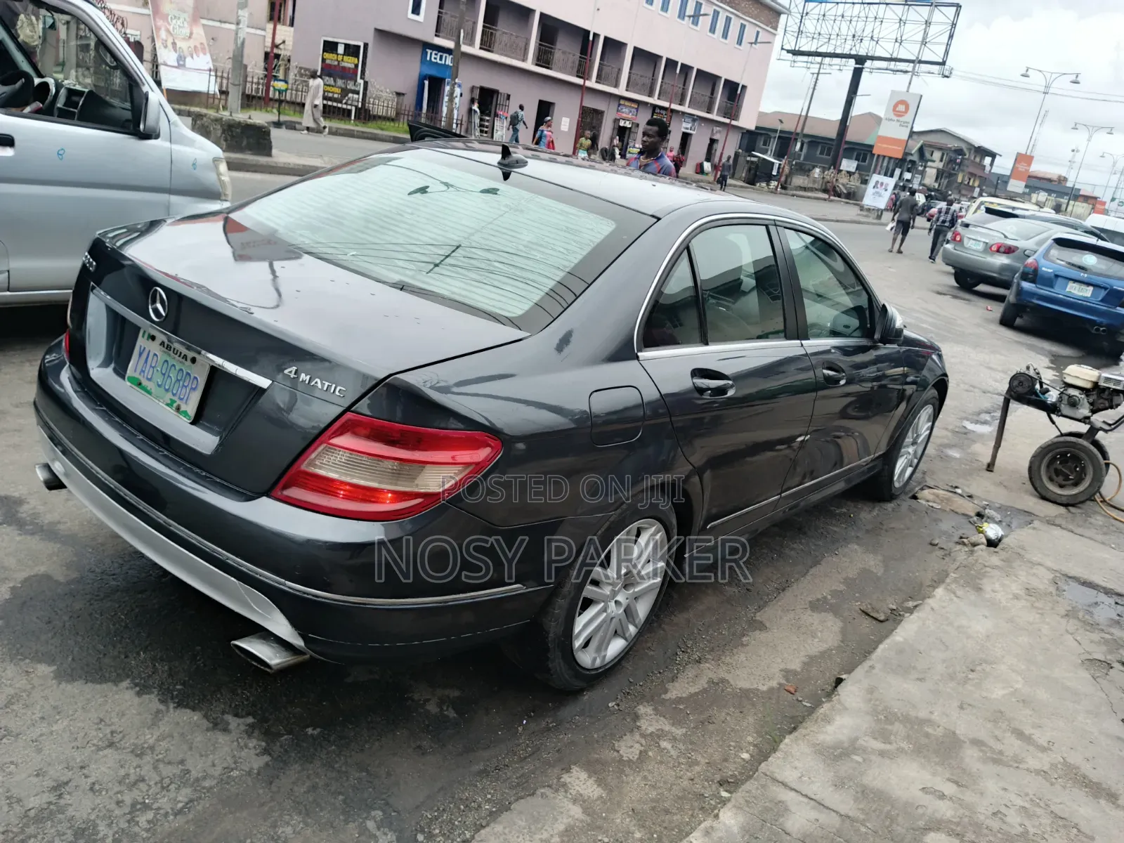 Mercedes-Benz C300 2010 Gray