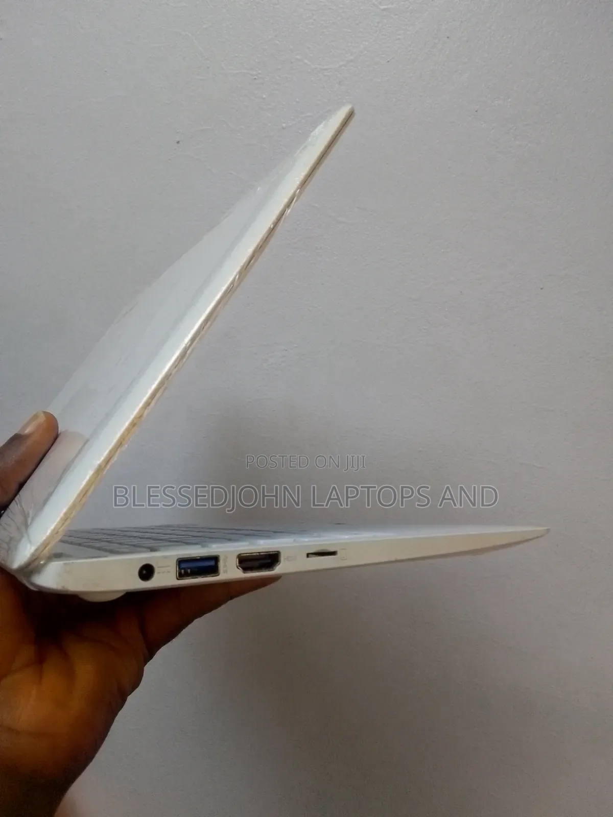 Laptop Lenovo IdeaPad 110S 2GB Intel Celeron SSD 32GB
