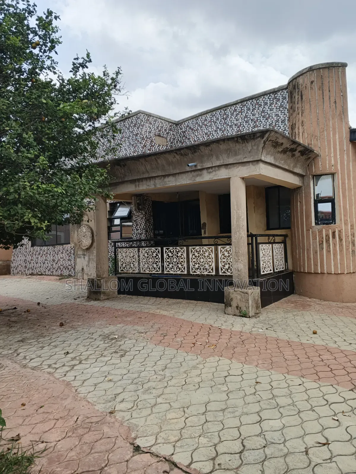 3bdrm Bungalow in Kute, Akobo for sale