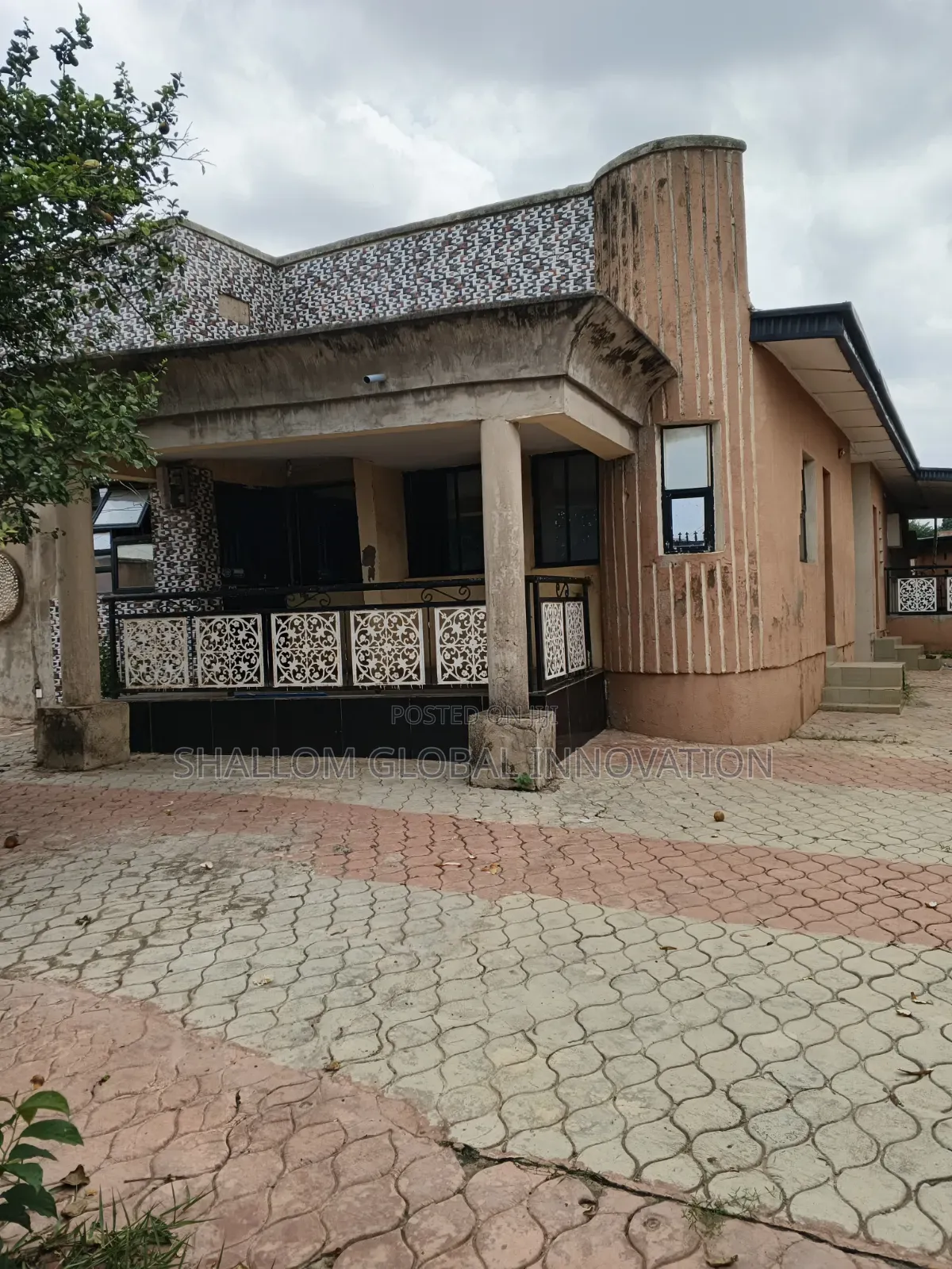 3bdrm Bungalow in Kute, Akobo for sale