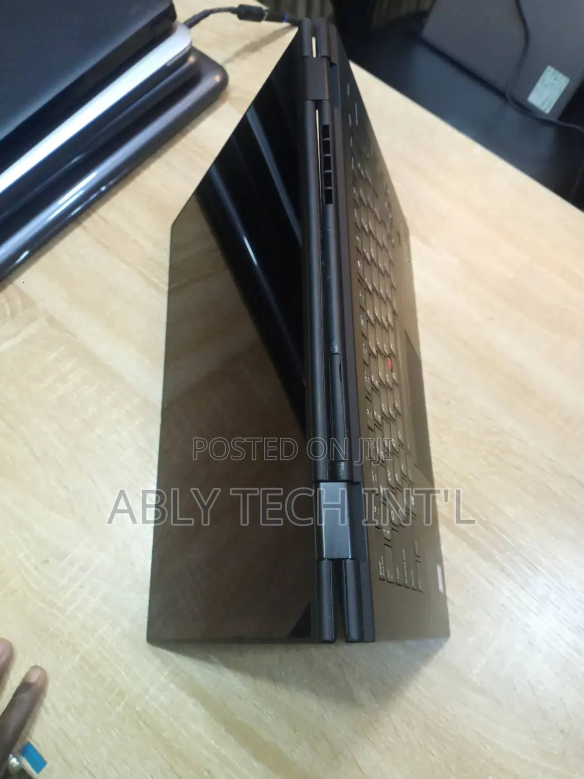 New Laptop Lenovo ThinkPad Yoga 16GB Intel Core i5 SSD 512GB