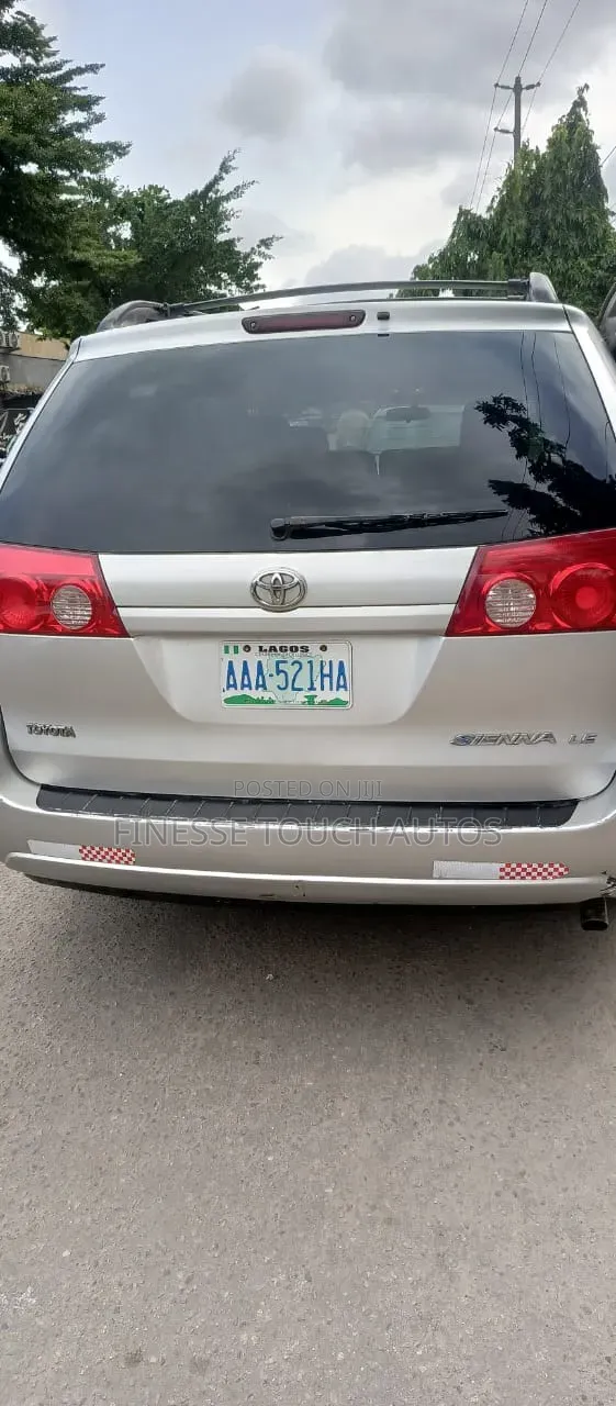 Toyota Sienna 2007 Silver