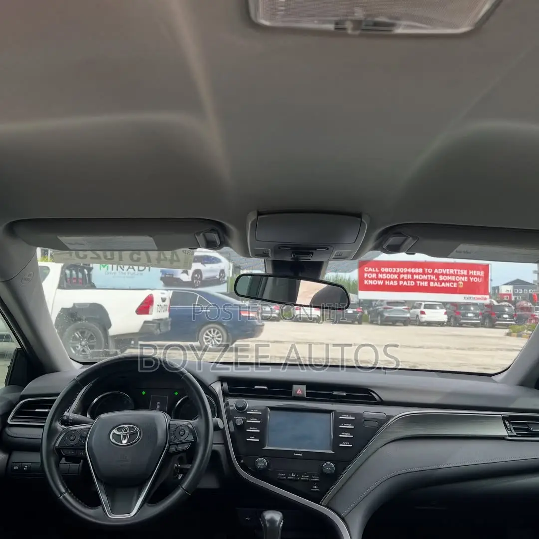 Toyota Camry 2018 Gray