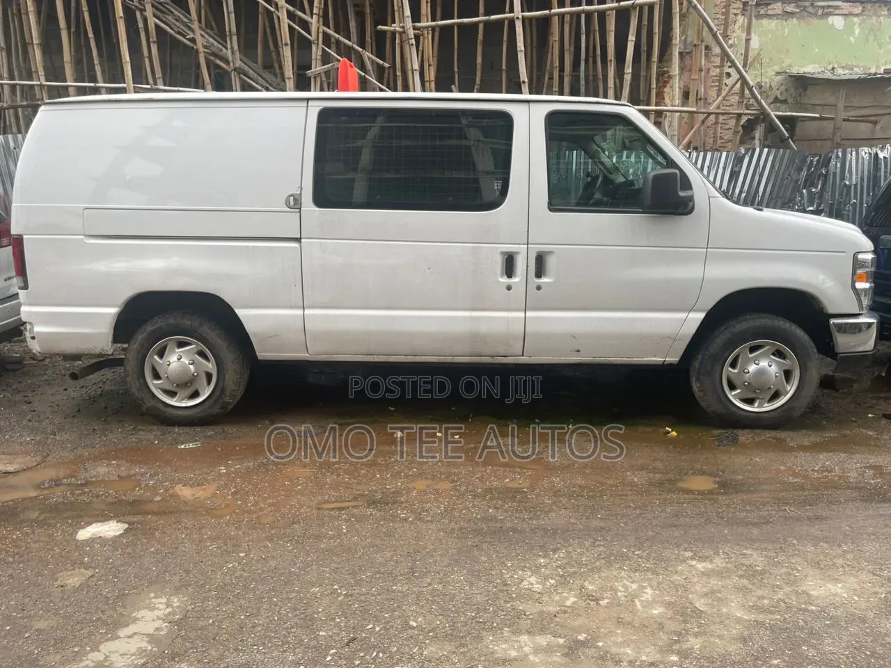Ford E250 2015 White