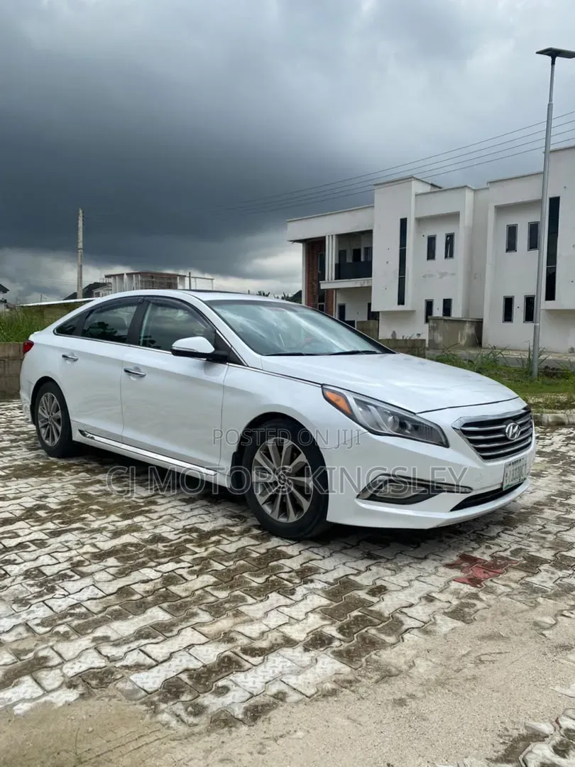Hyundai Sonata Sport Sedan FWD (2.4L 4cyl 6A) 2017 White