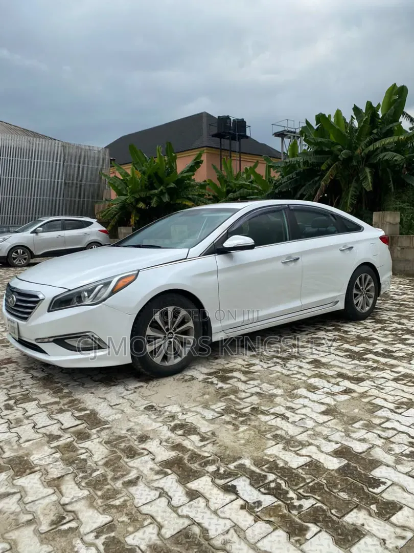Hyundai Sonata Sport Sedan FWD (2.4L 4cyl 6A) 2017 White