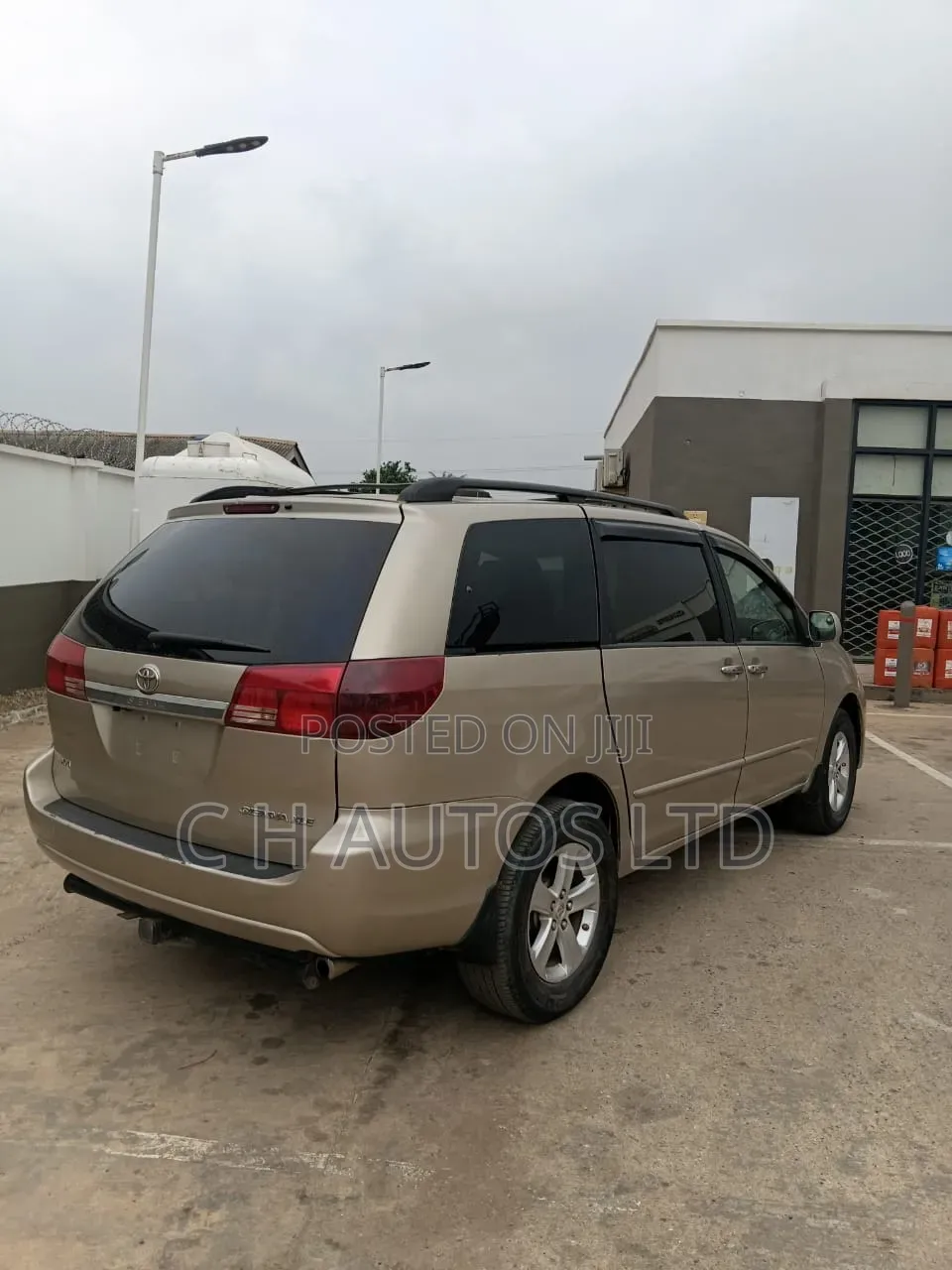 Toyota Sienna 2005 Brown