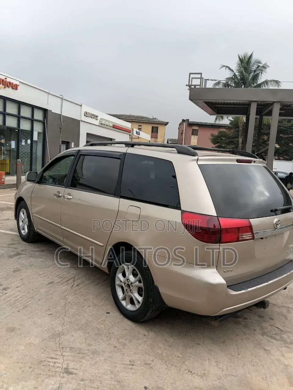 Toyota Sienna 2005 Brown