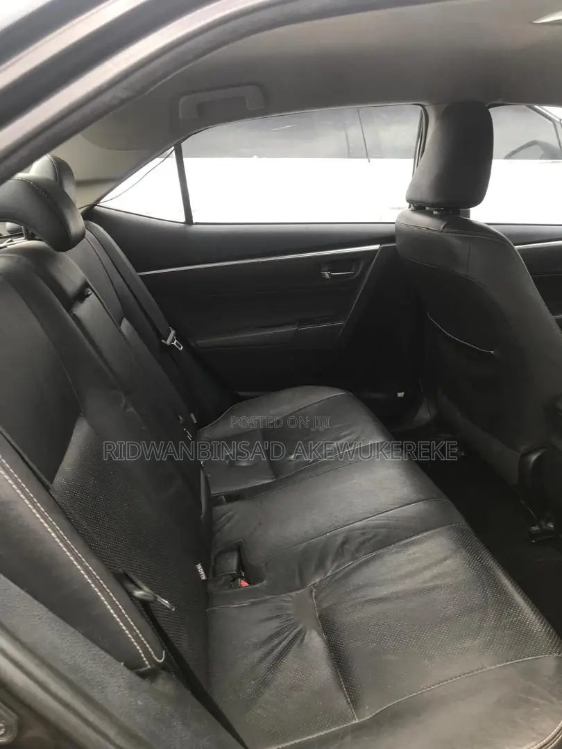 Toyota Corolla 2017 Black