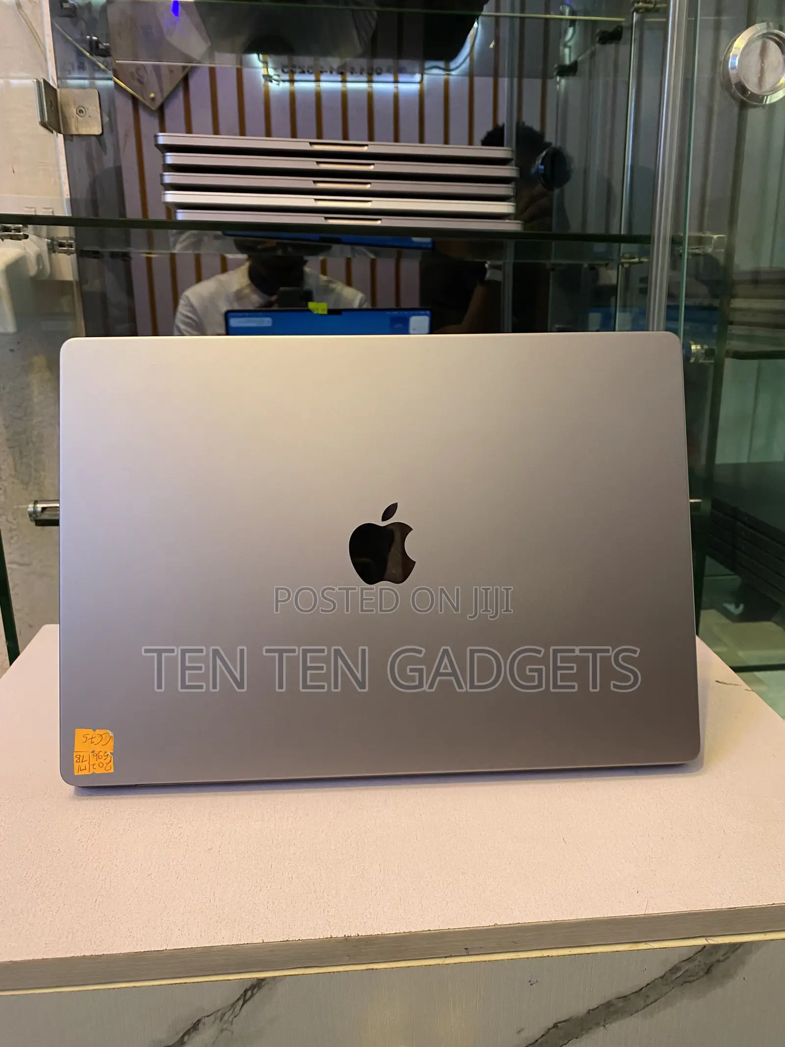 Laptop Apple MacBook Pro 2021 M1 16GB Apple M1 Pro SSD 1T