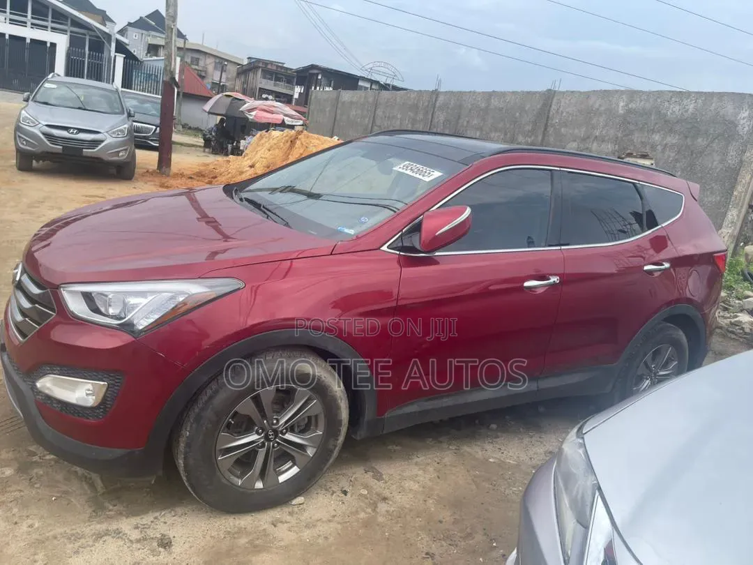 Hyundai Santa Fe SE AWD 2016 Red