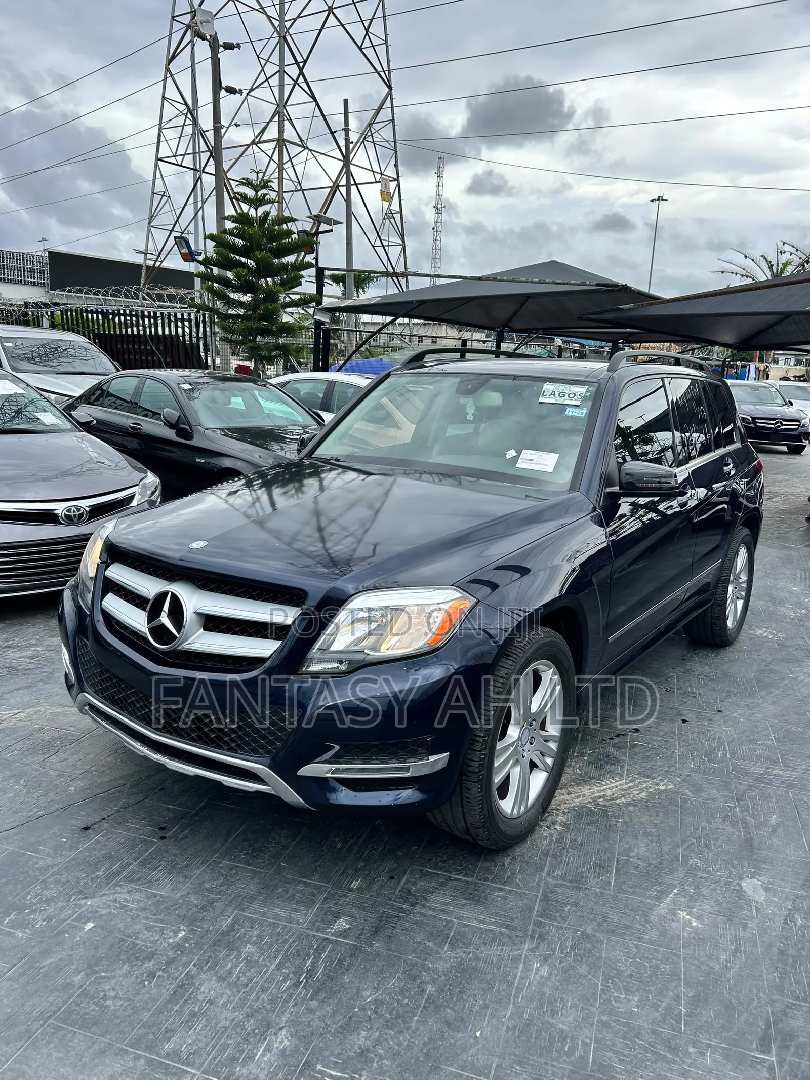 Mercedes-Benz GLK-Class Base GLK 350 4dr AWD 4MATIC (3.5L 6cyl 7A) 2015