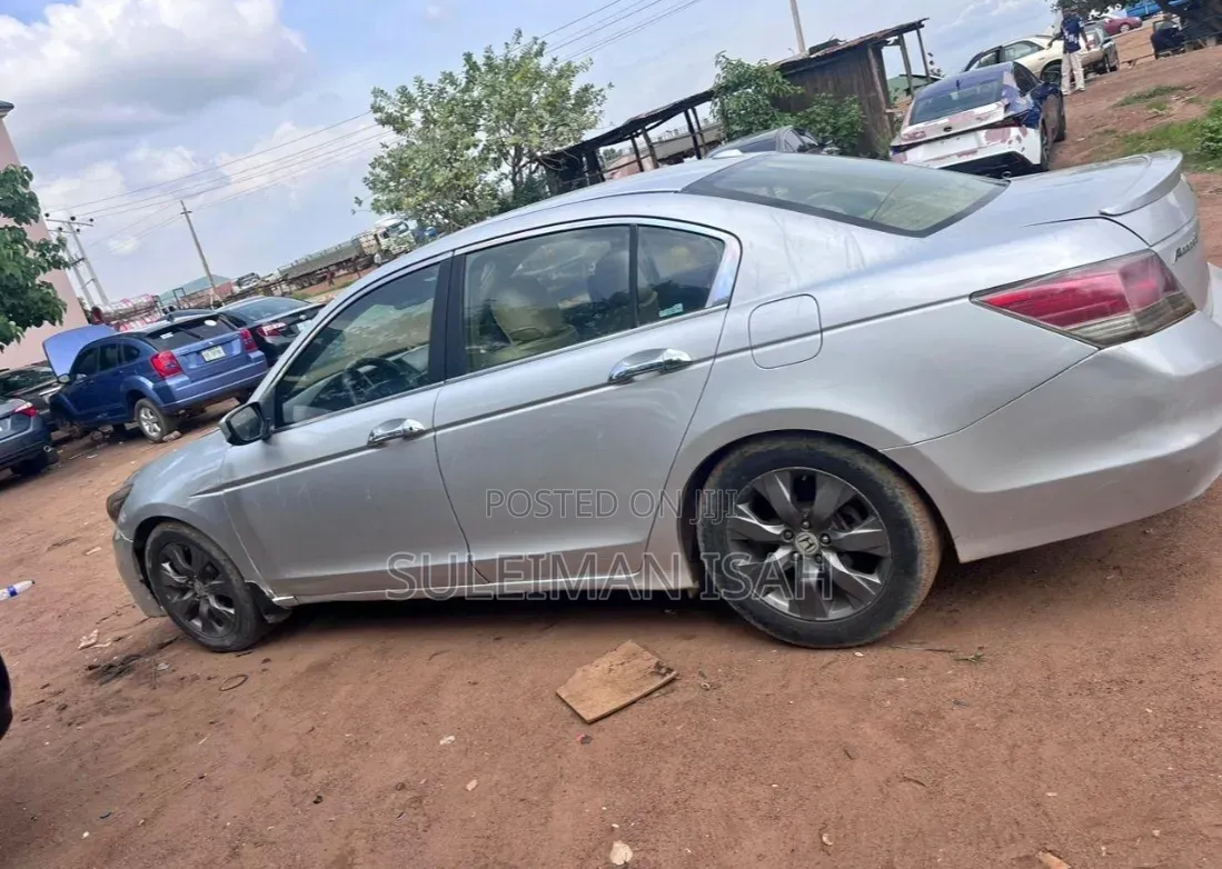 Honda Accord 2008 Silver